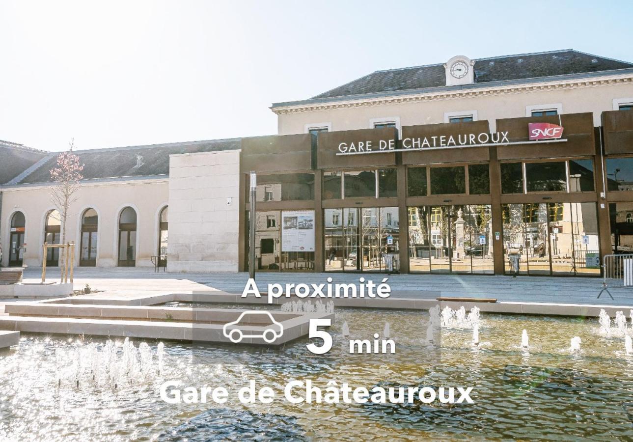 Le Terracotta ⸱ Stationnement Gratuit ⸱ Fibre Apartment Deols Exterior photo